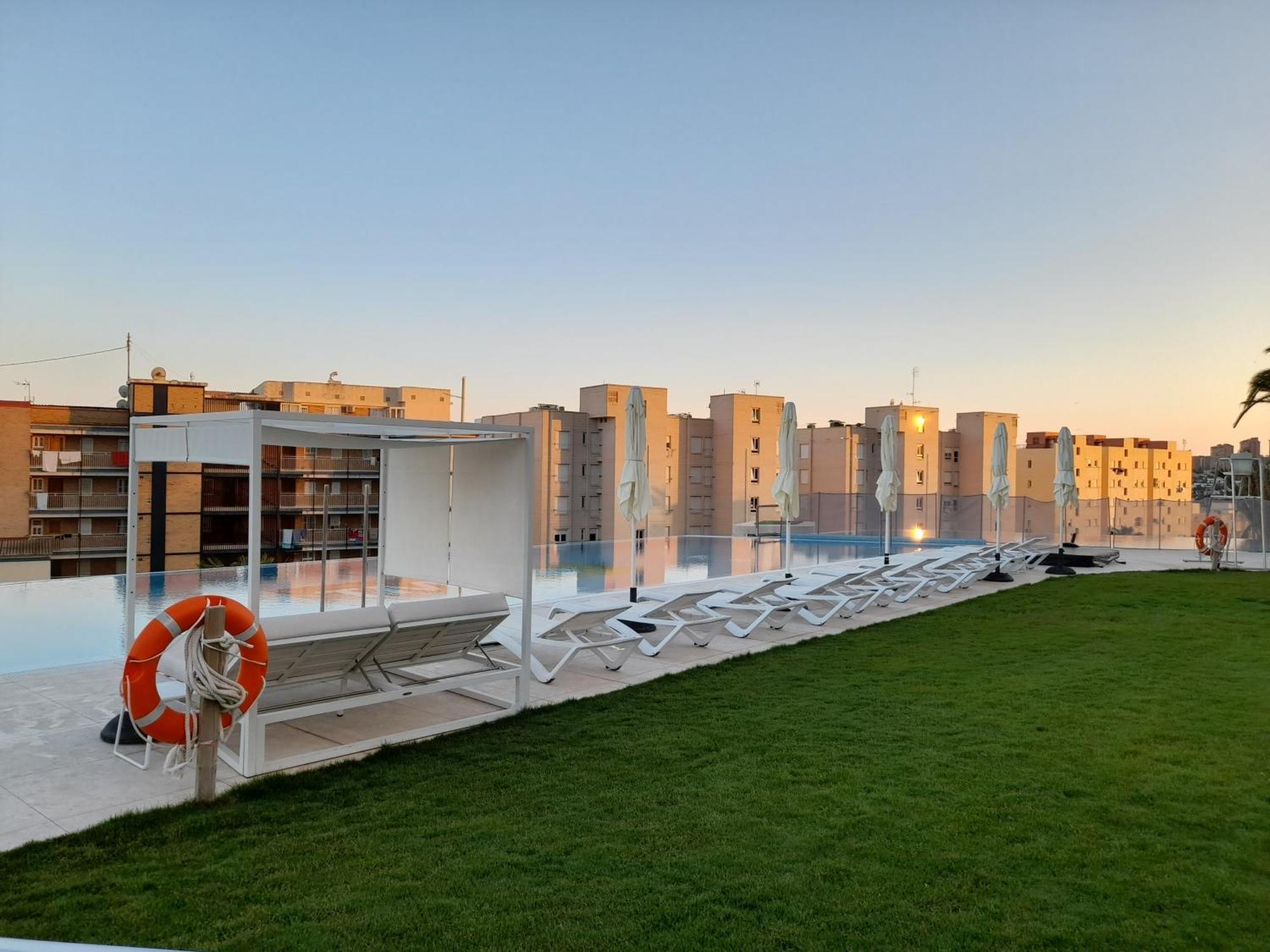 Sunset Cliffs Sea View Apartments 14 Floor Benidorm Exteriör bild