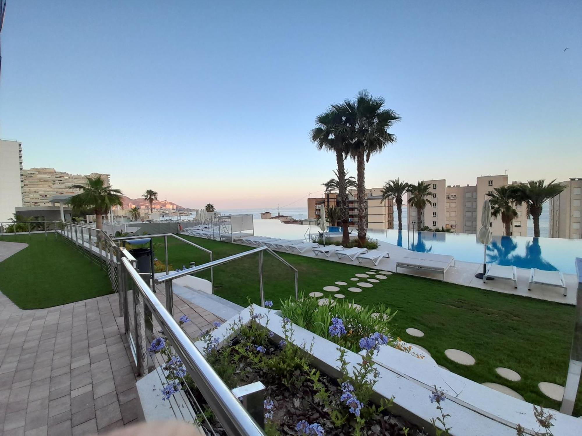 Sunset Cliffs Sea View Apartments 14 Floor Benidorm Exteriör bild