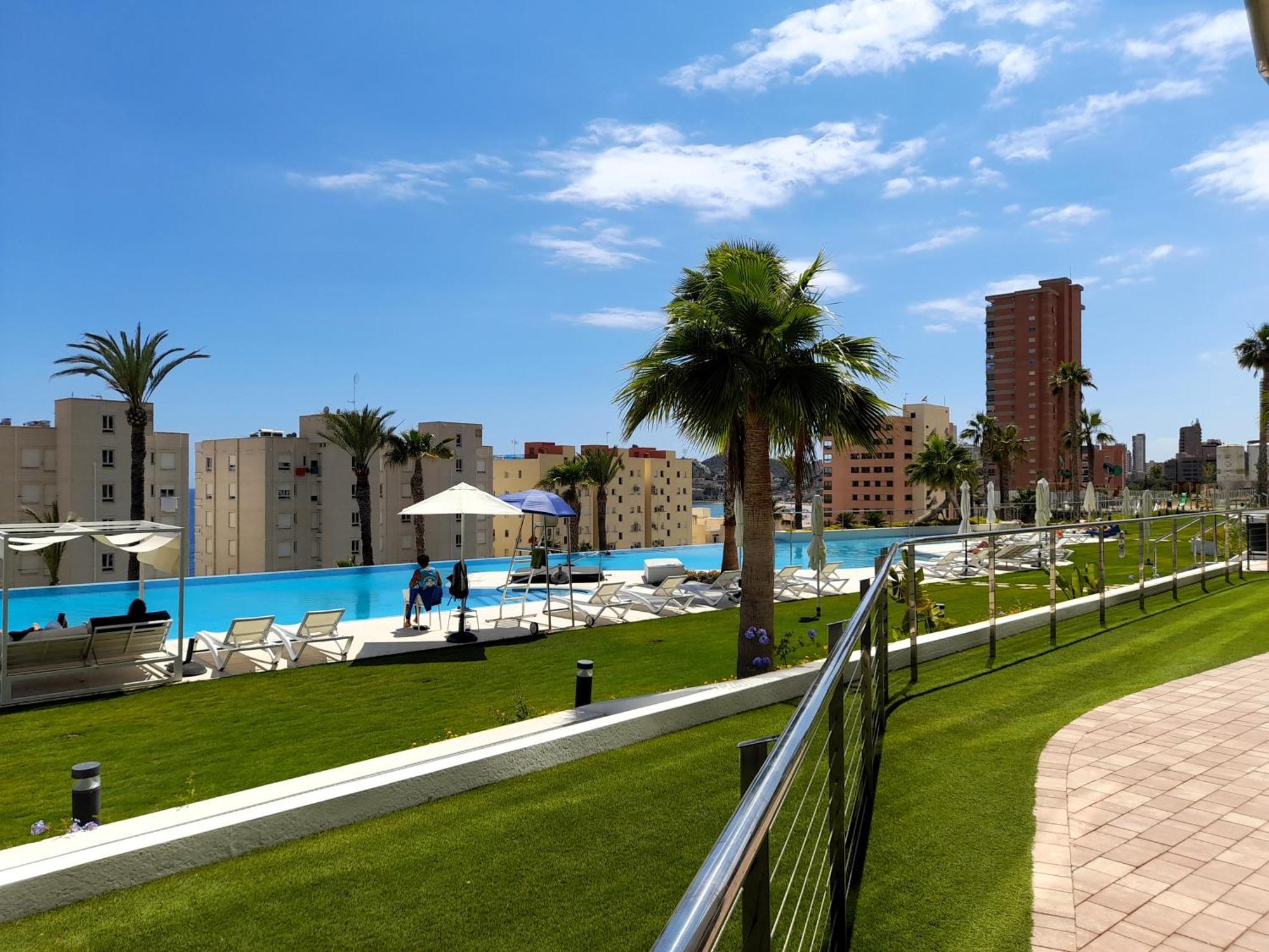 Sunset Cliffs Sea View Apartments 14 Floor Benidorm Exteriör bild