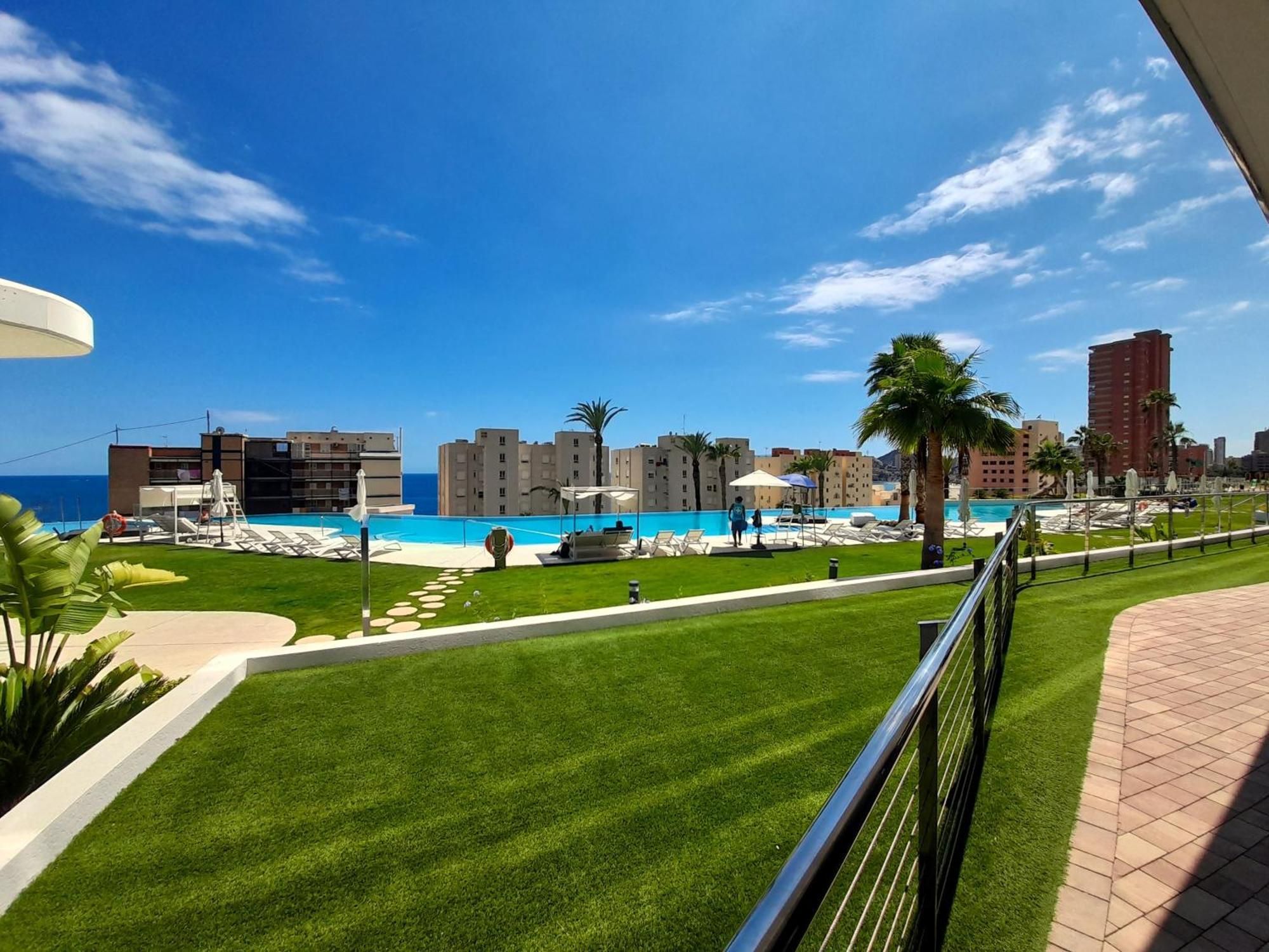 Sunset Cliffs Sea View Apartments 14 Floor Benidorm Exteriör bild